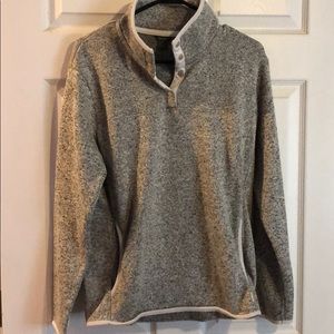 Eddie Bauer Women’s Pullover. Large.